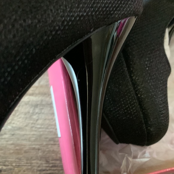 NEW!!!! spaRkle ✨ super sparkly t-strap heels!! - Picture 7 of 8